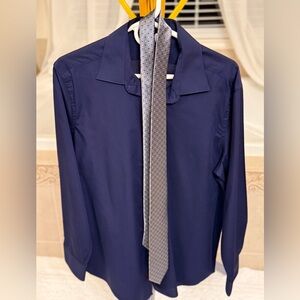 ARROW, men’s slim fit dress shirt with Perry Ellis neck tie!